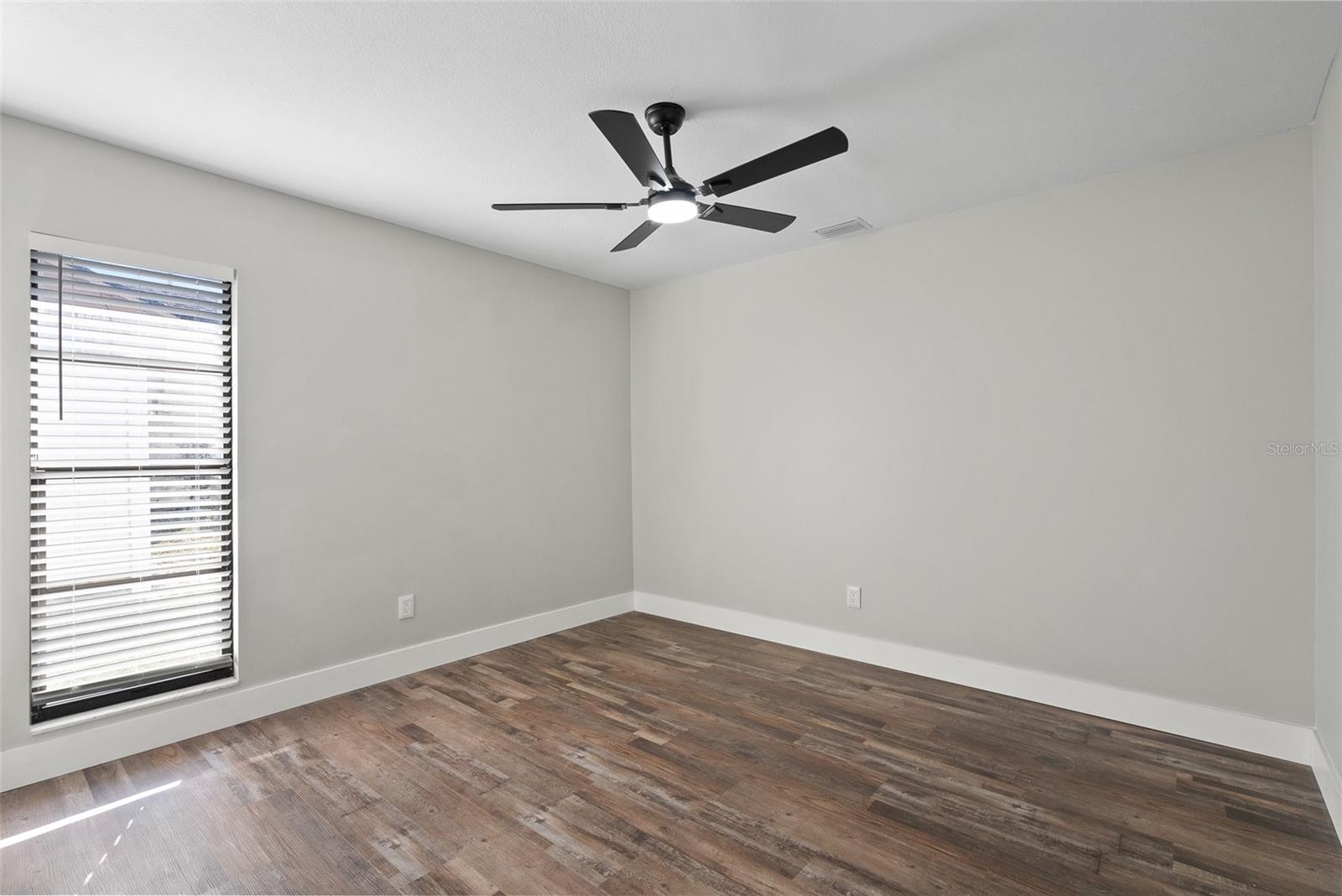 DELTONA LAKES UNIT 12 - Residential