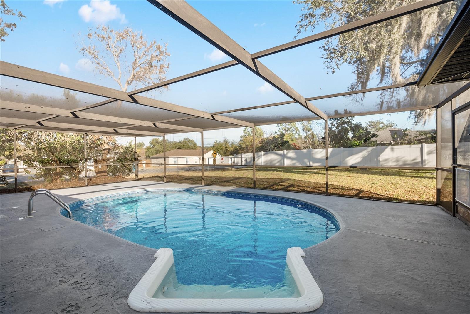 DELTONA LAKES UNIT 12 - Residential