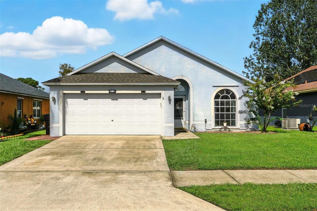Photo of 2928 Cool Breeze Circle, Saint Cloud, FL 34769 (MLS # O6339359)