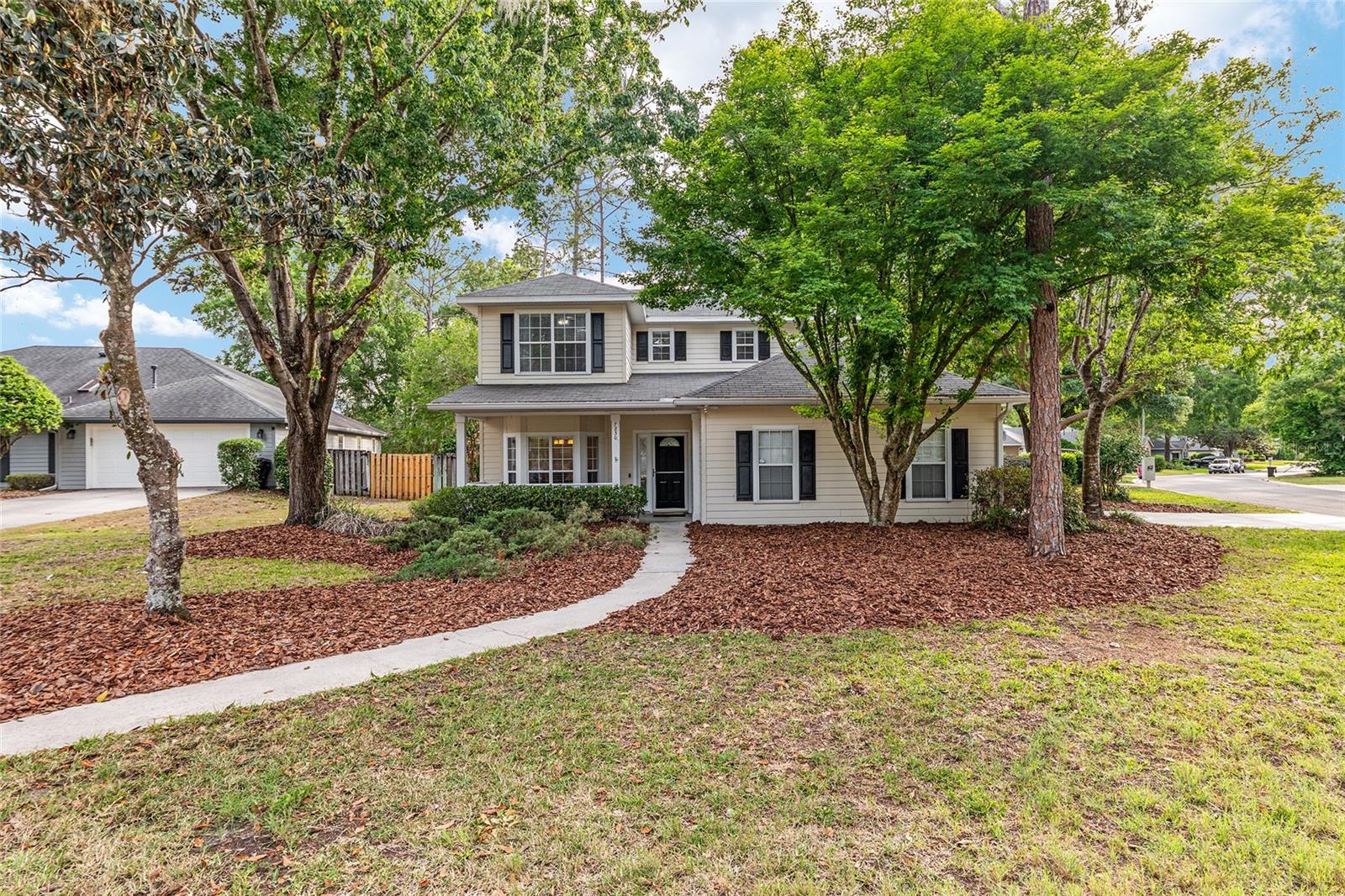 MENTONE - Residential