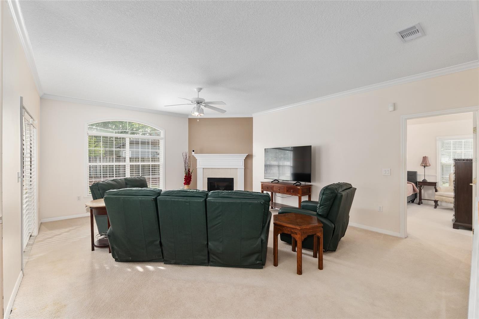 MENTONE - Residential