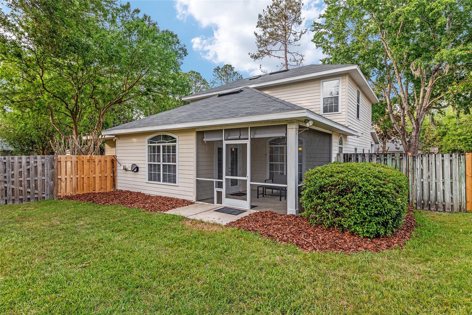 MENTONE - Residential