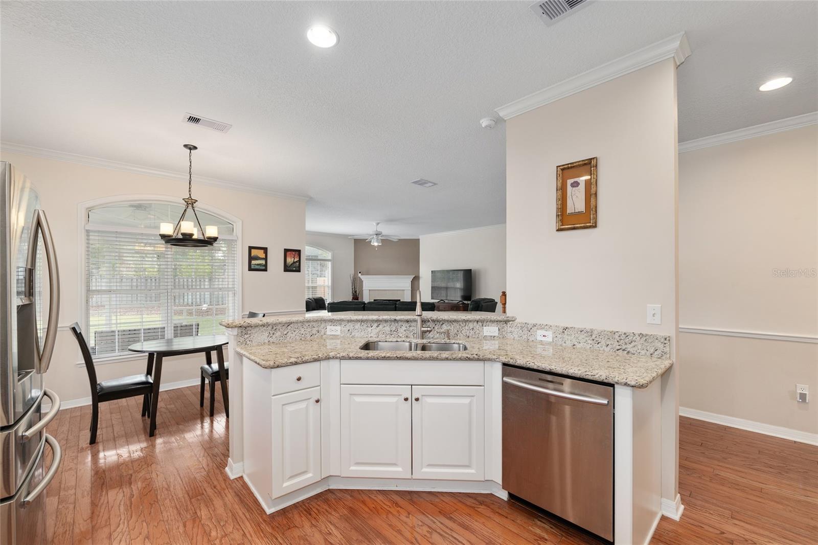 MENTONE - Residential