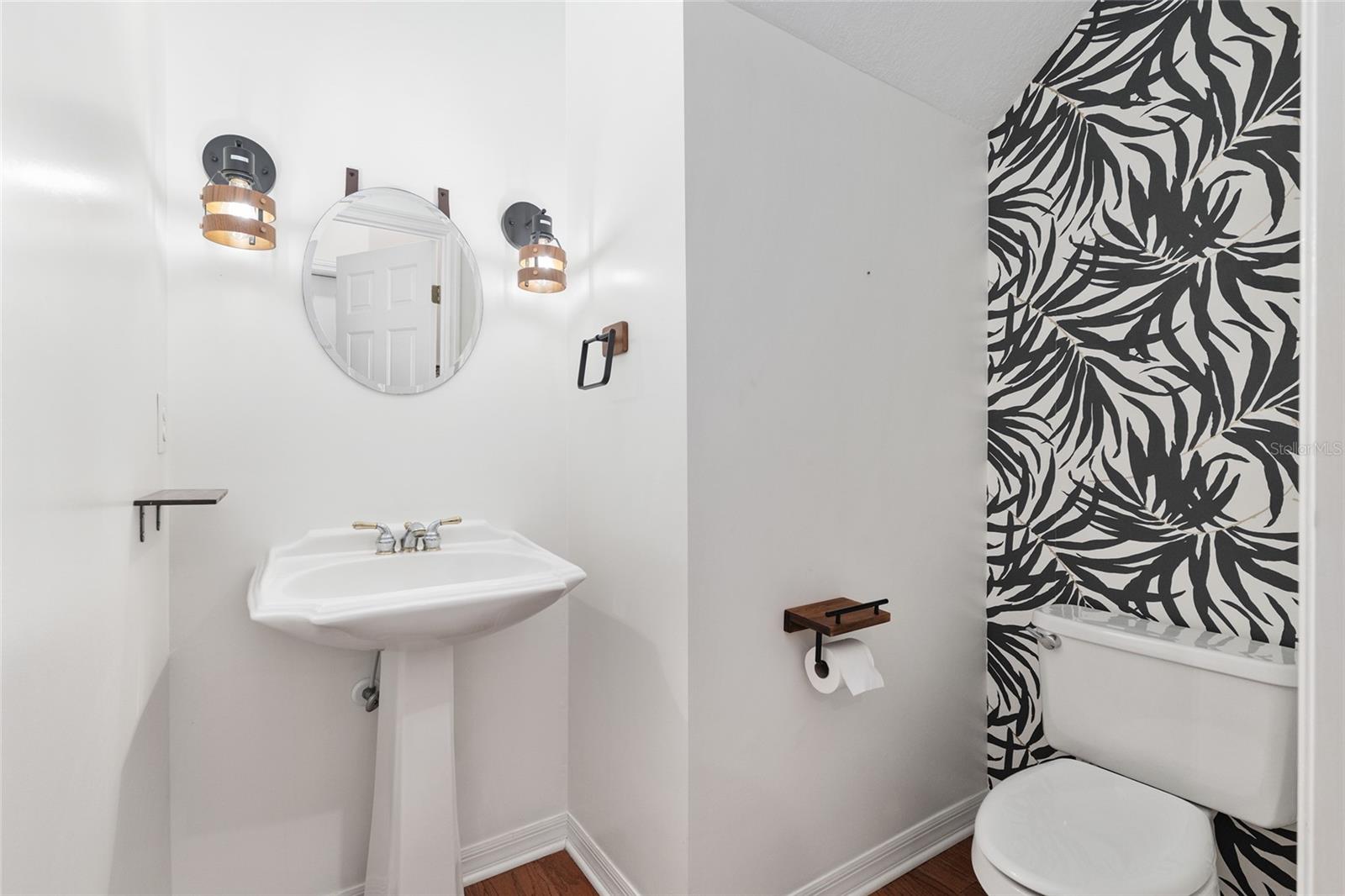 MENTONE - Residential