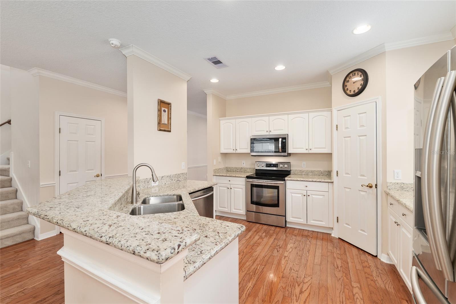 MENTONE - Residential