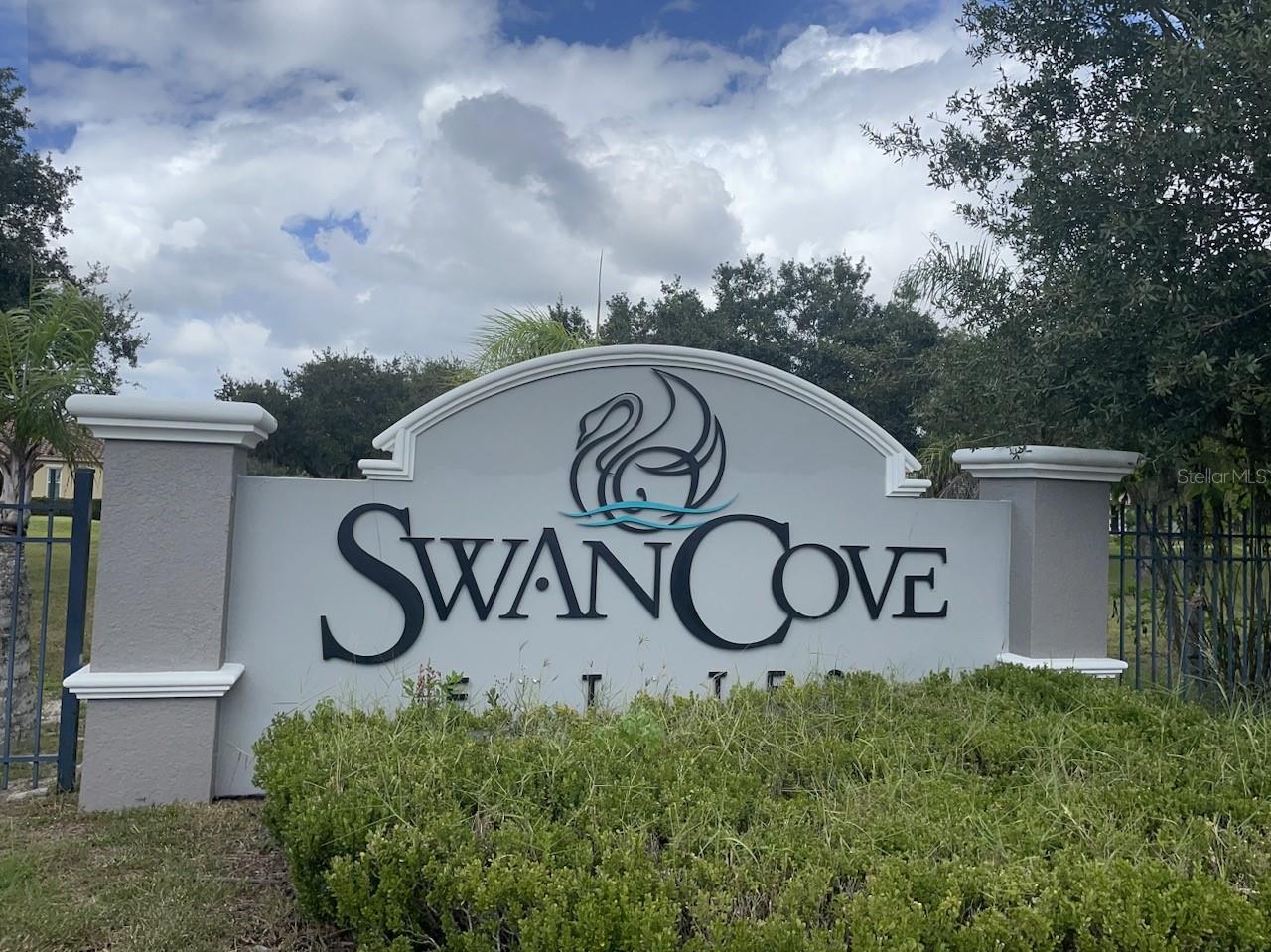 SWAN COVE - Land