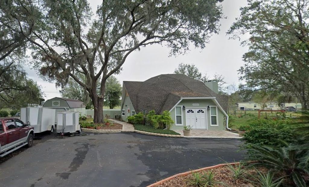 Photo of 10424 Lyons Avenue, Lithia, FL 33547 (MLS # O6396706)