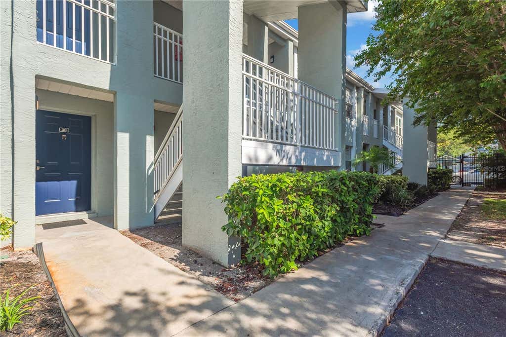 Photo of 5440 S Macdill Ave #3C, Tampa, FL 33611 (MLS # TB8540116)
