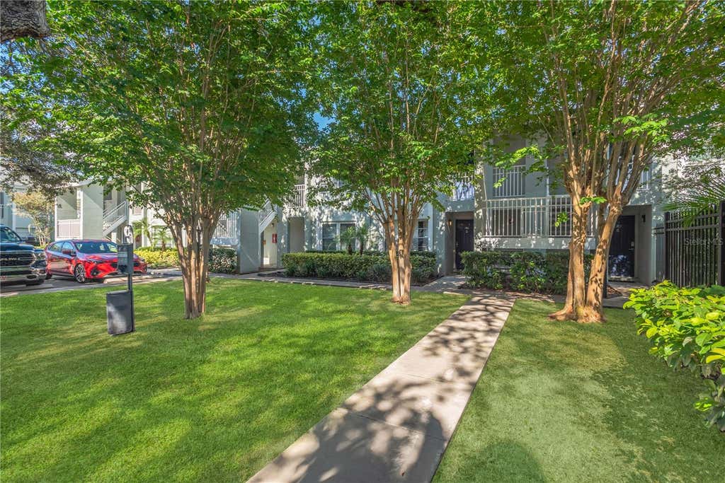 Photo of 5440 S Macdill Ave #3C, Tampa, FL 33611 (MLS # TB8540116)