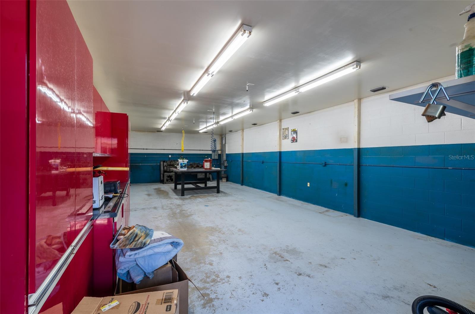 PORT ST LUCIE INDUST PARK UNIT 1 1ST REP LT 2 - Commercial Sale