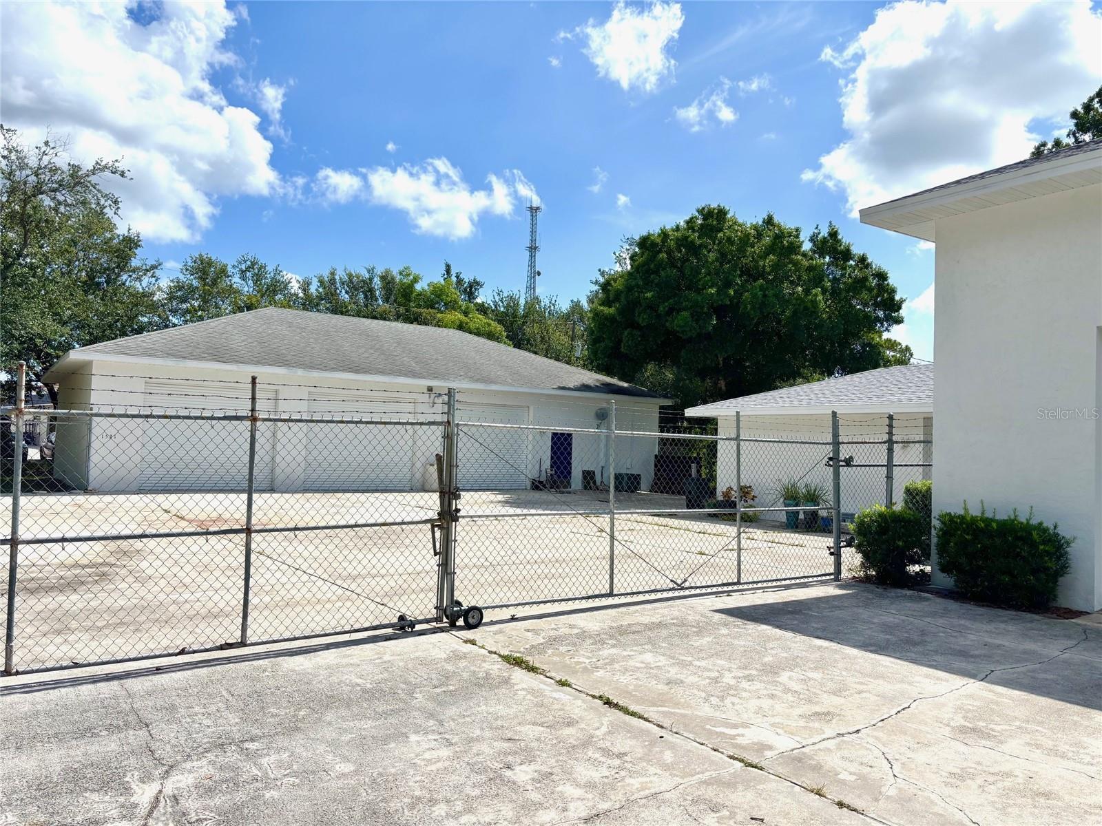 1521 SE SOUTH NIEMEYER CIRCLE