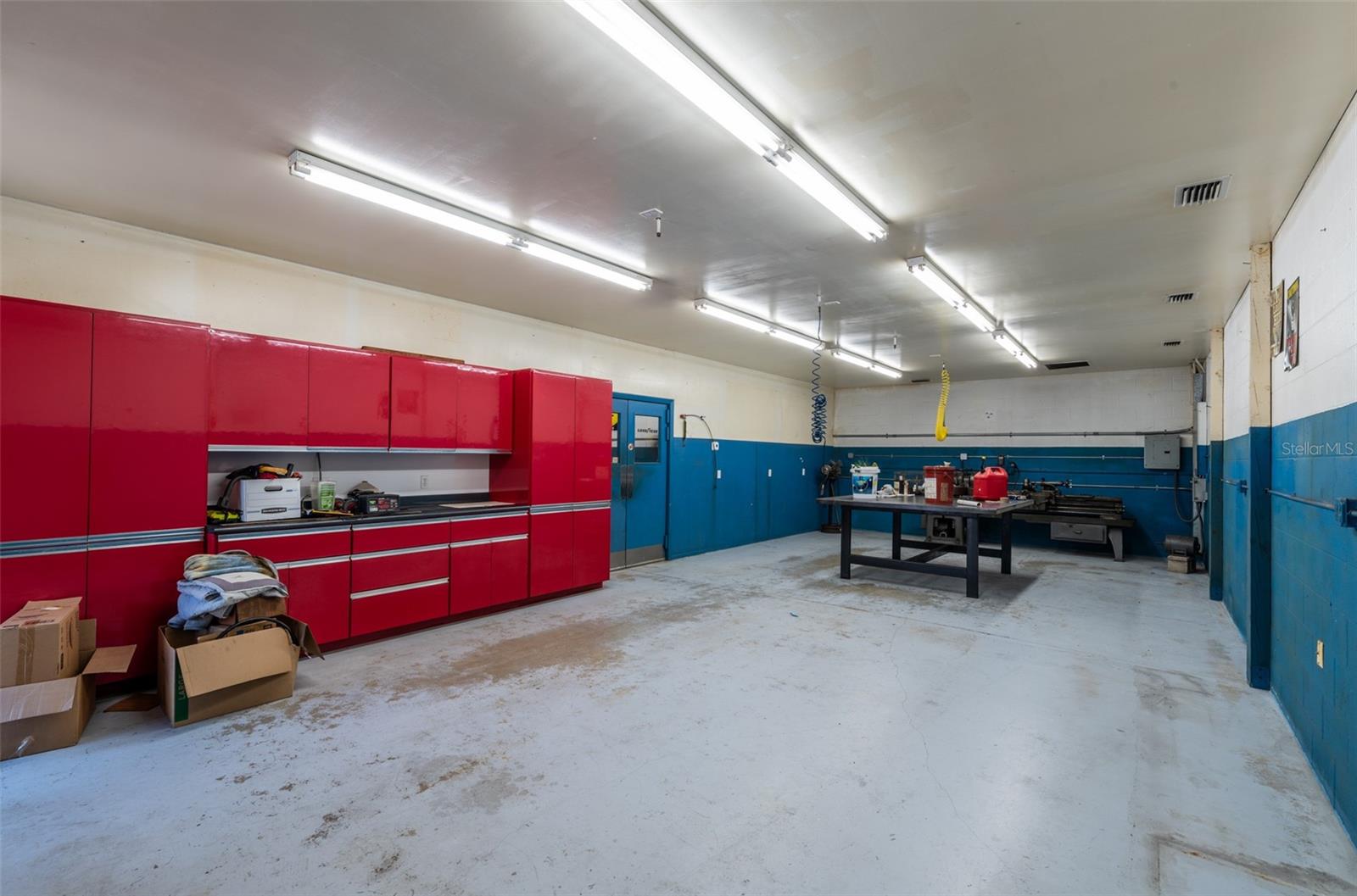 PORT ST LUCIE INDUST PARK UNIT 1 1ST REP LT 2 - Commercial Sale
