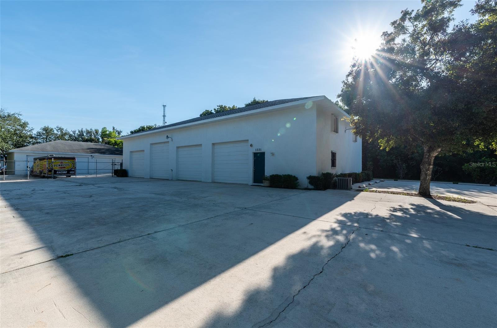 1521 SE SOUTH NIEMEYER CIRCLE