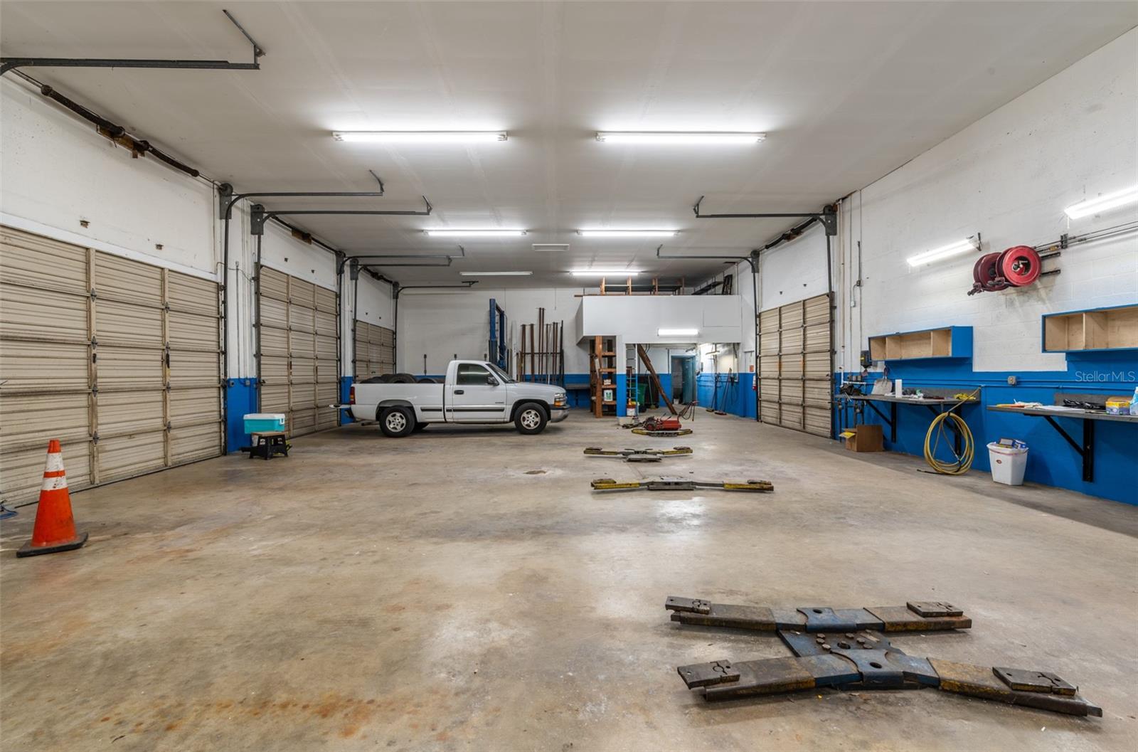 PORT ST LUCIE INDUST PARK UNIT 1 1ST REP LT 2 - Commercial Sale
