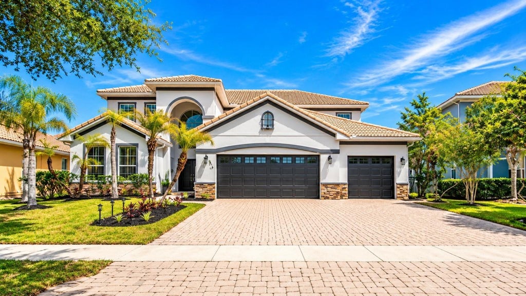 Photo of 3747 Eagle Isle Circle, Kissimmee, FL 34746 (MLS # O6448959)