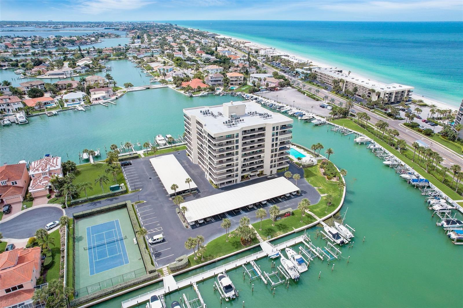HARBORAGE CONDO BELLEAIR BEACH - Residential