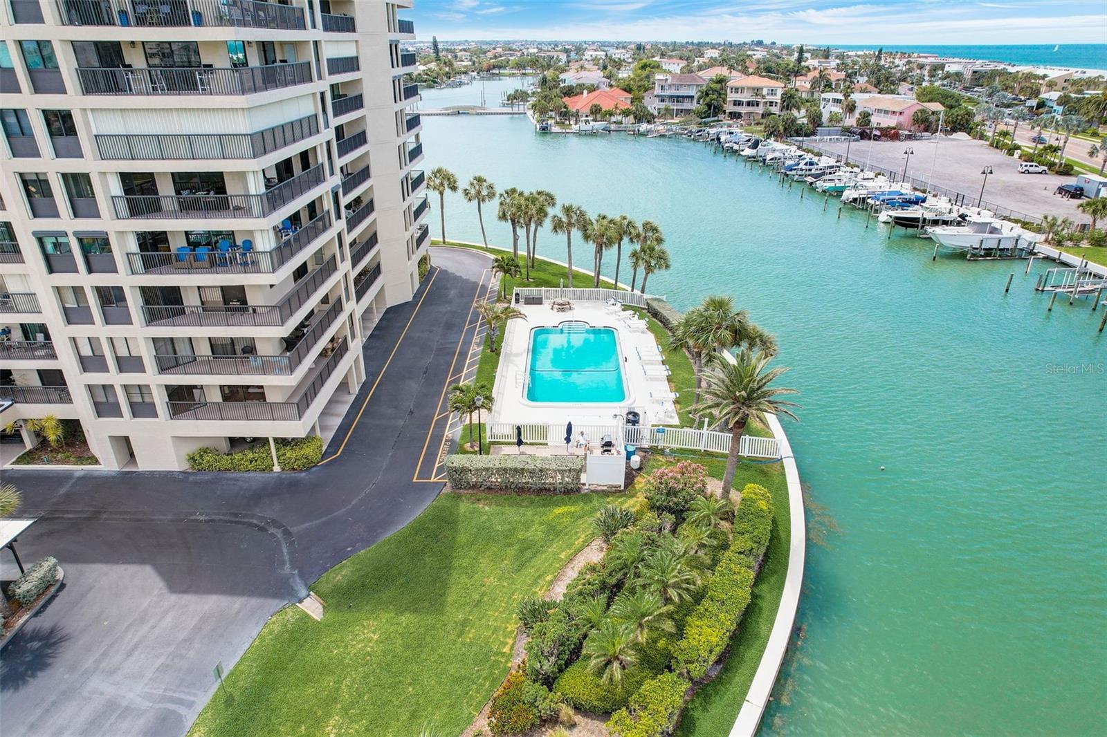 HARBORAGE CONDO BELLEAIR BEACH - Residential