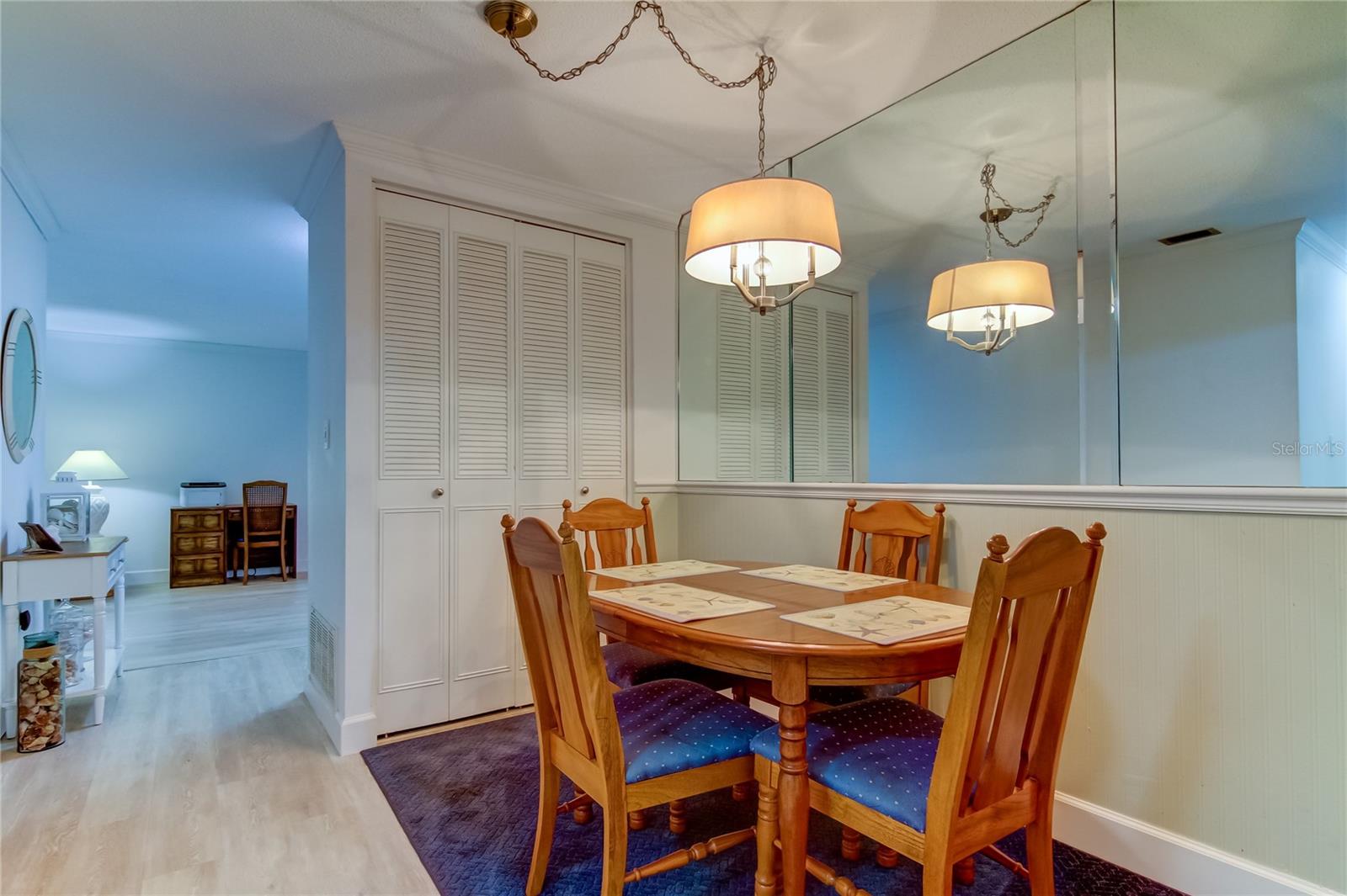 MEDITERRANEAN MANORS - Residential