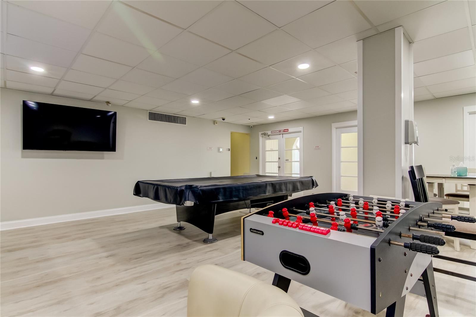 MEDITERRANEAN MANORS - Residential