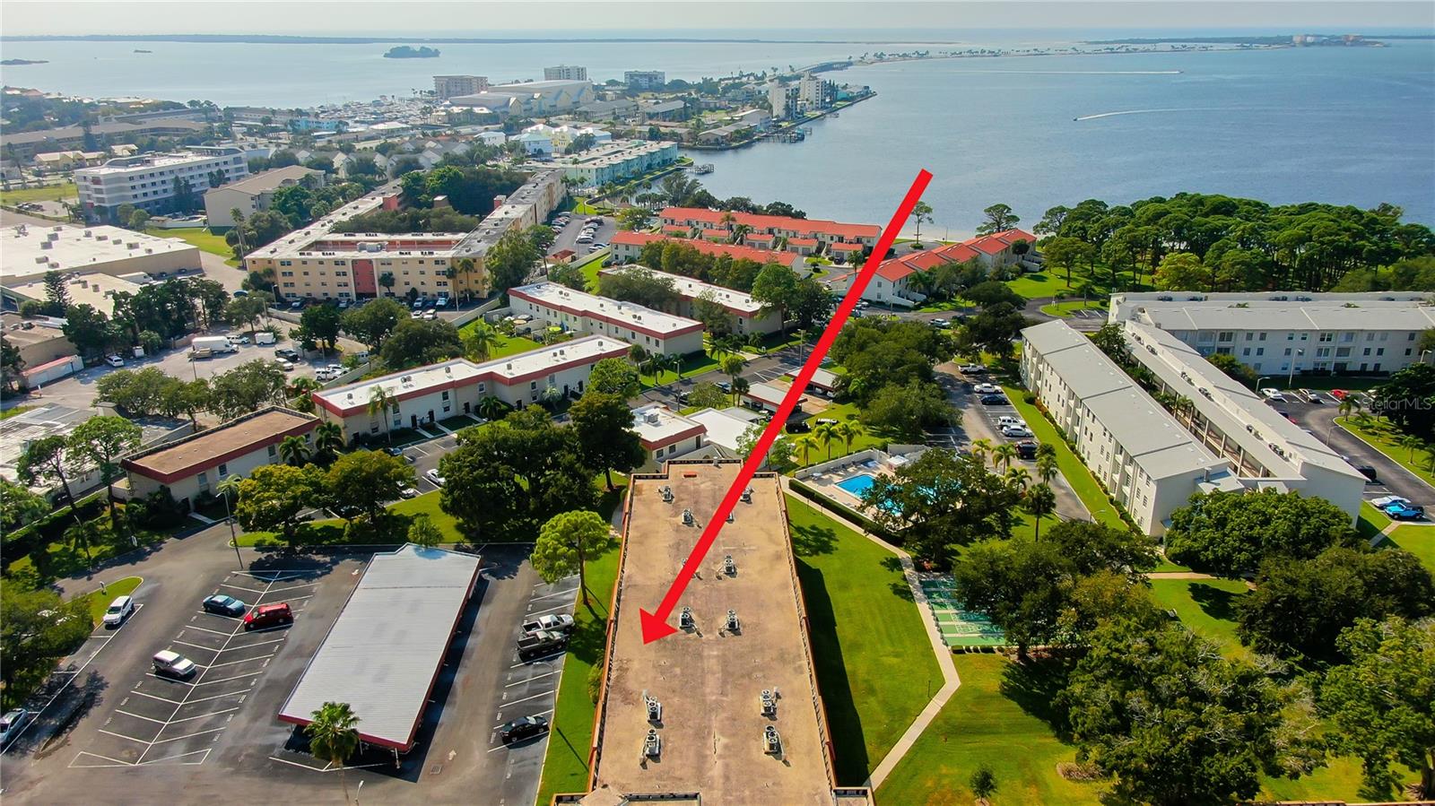 MEDITERRANEAN MANORS - Residential