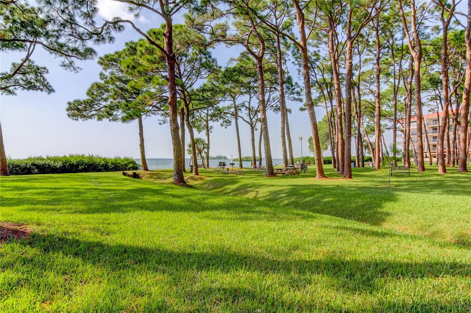 MEDITERRANEAN MANORS - Residential