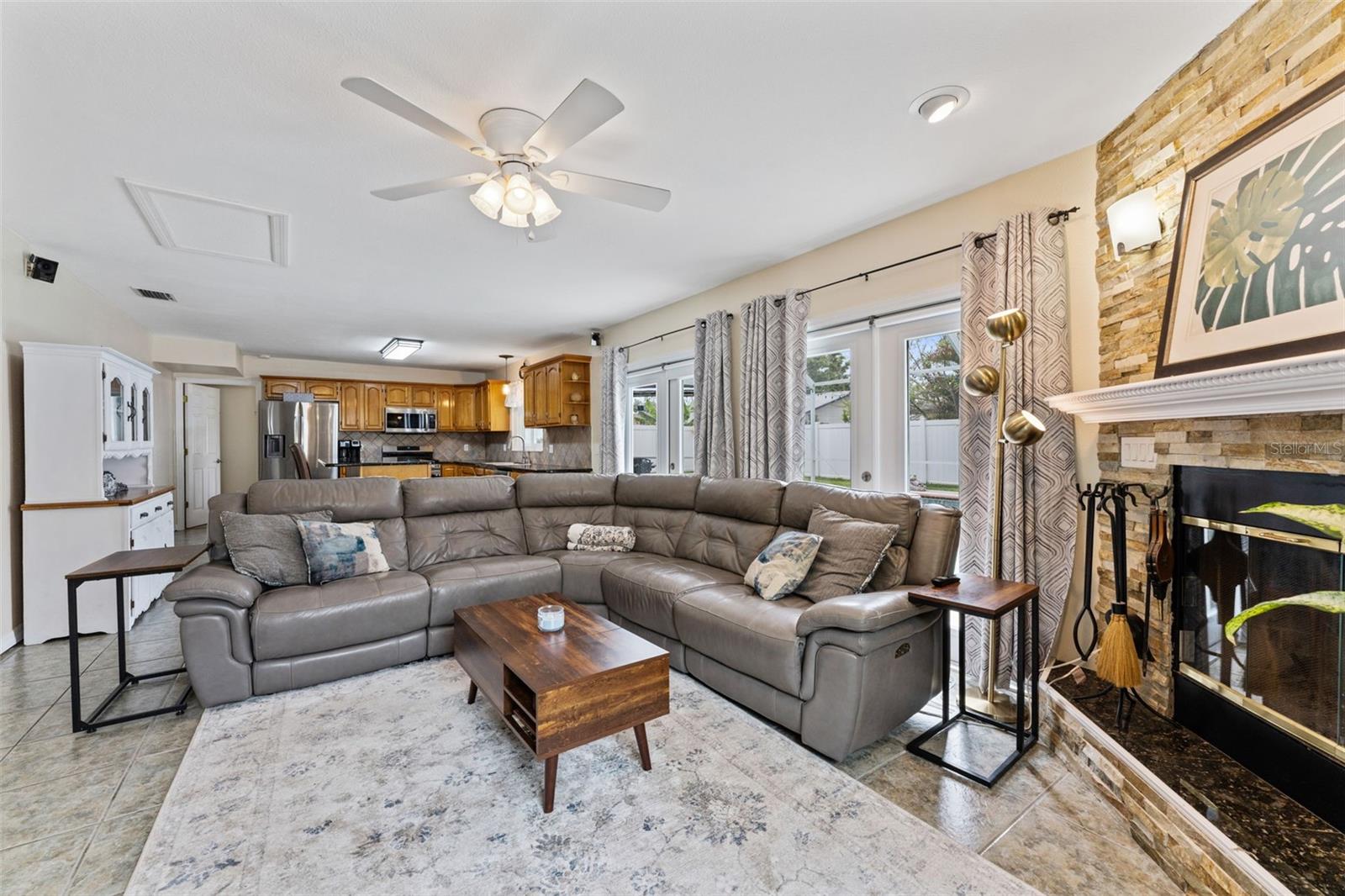 BOCA CIEGA RIDGE 3RD ADD - Residential