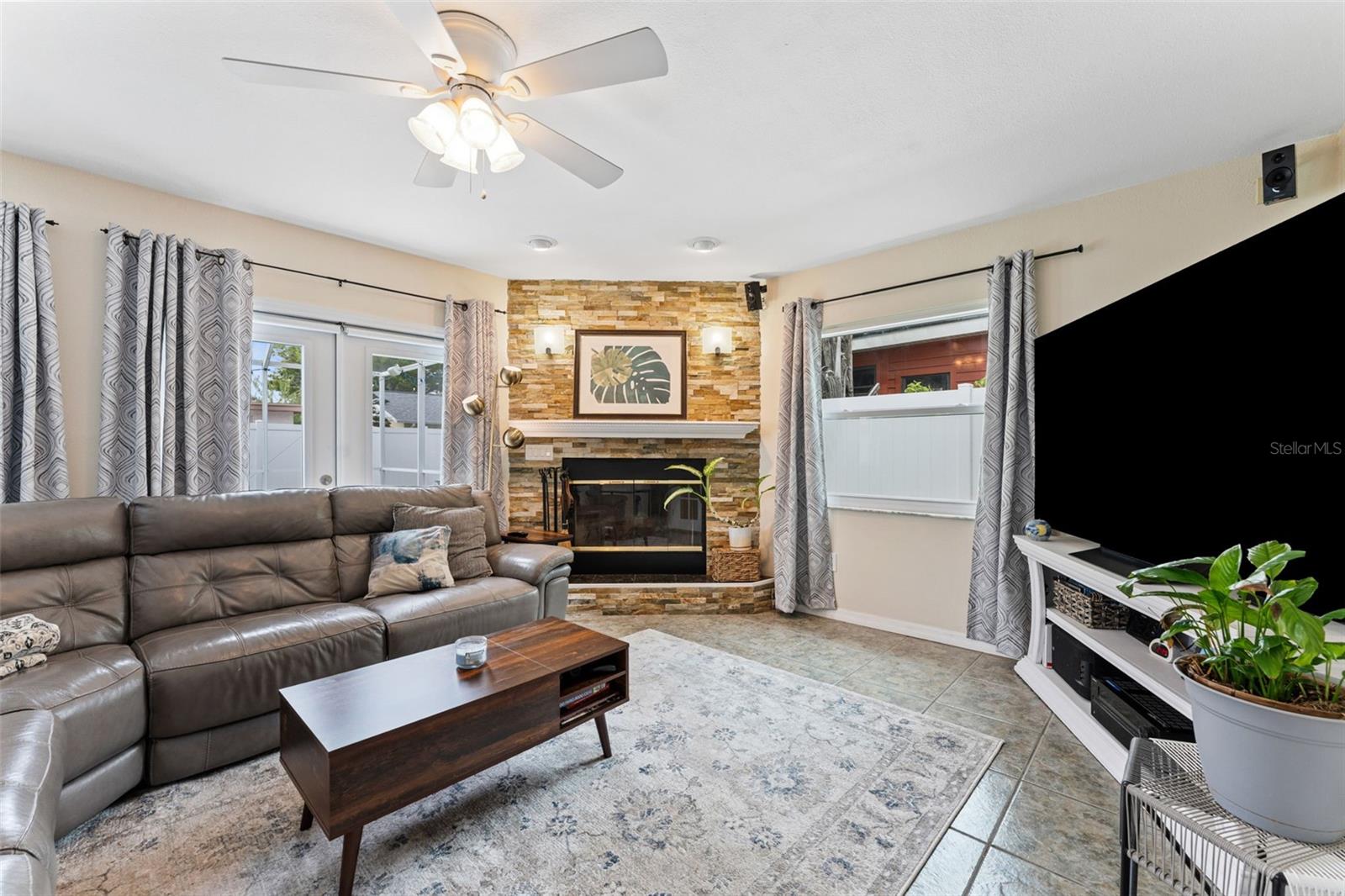 BOCA CIEGA RIDGE 3RD ADD - Residential