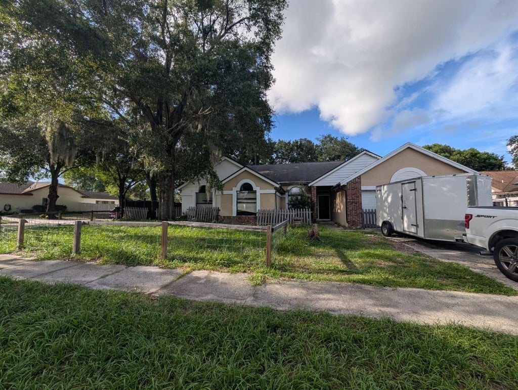 Photo of 3486 Hillmont Circle, Orlando, FL 32817 (MLS # O6443309)