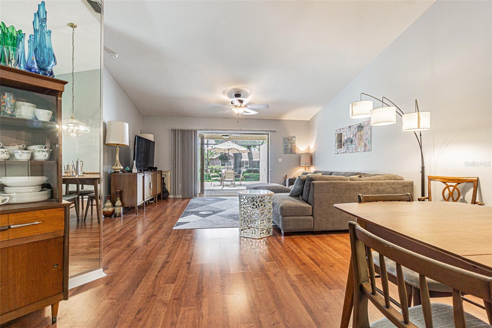 6431 LAURELWOOD DRIVE