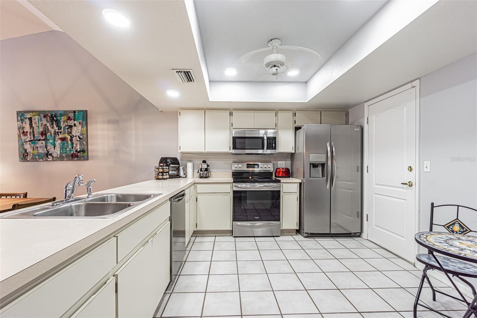 SILVER OAKS - Residential