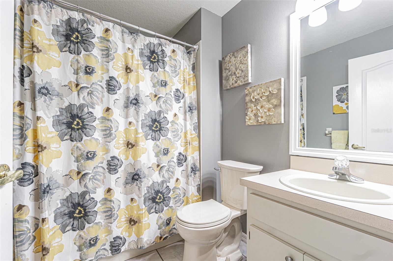 SILVER OAKS - Residential