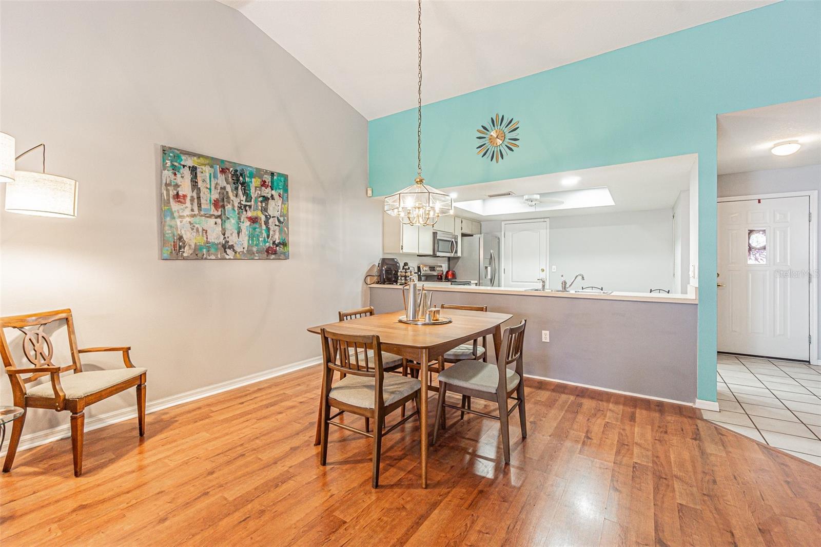 SILVER OAKS - Residential