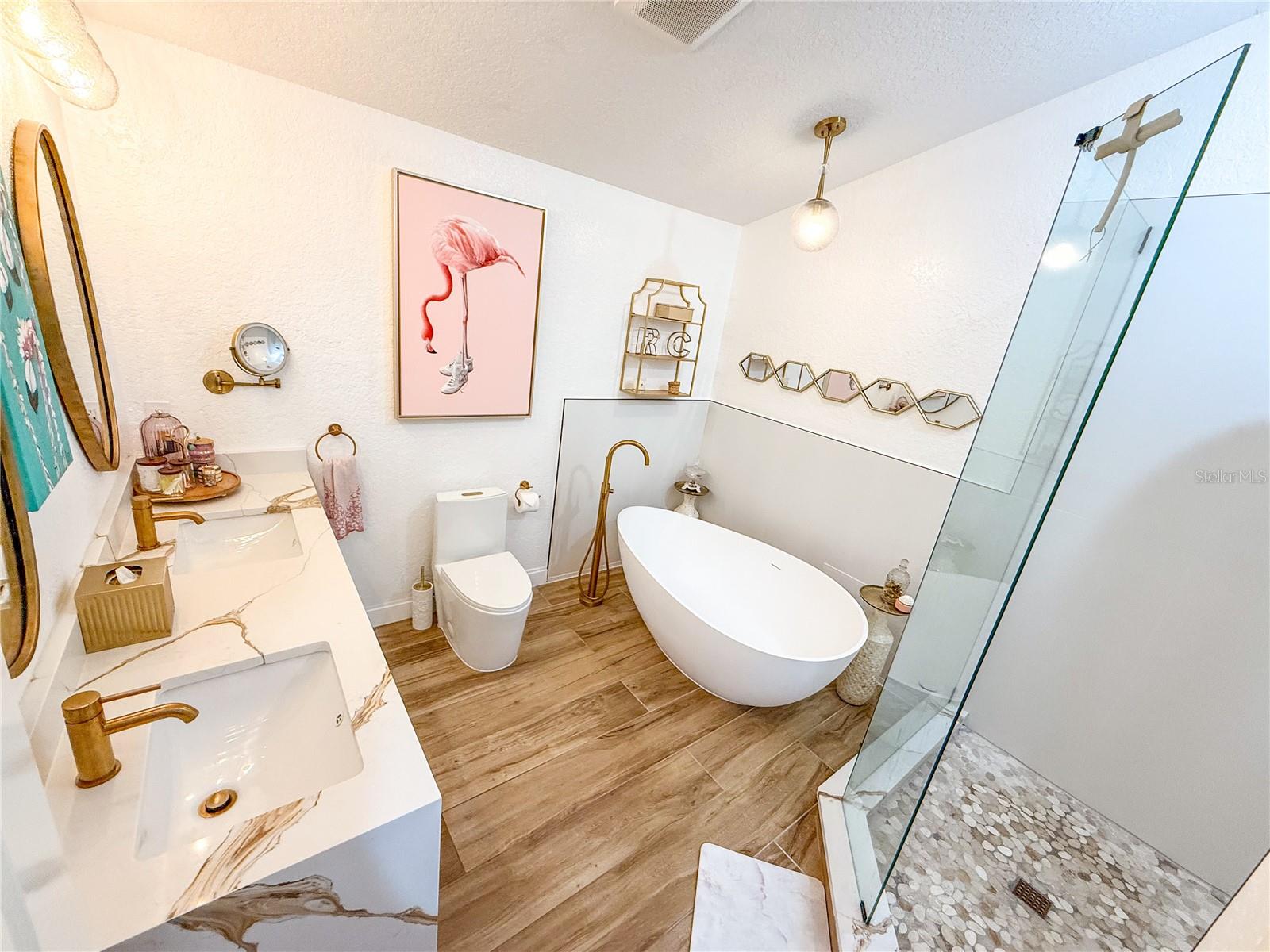 TIERRA VERDE - Residential