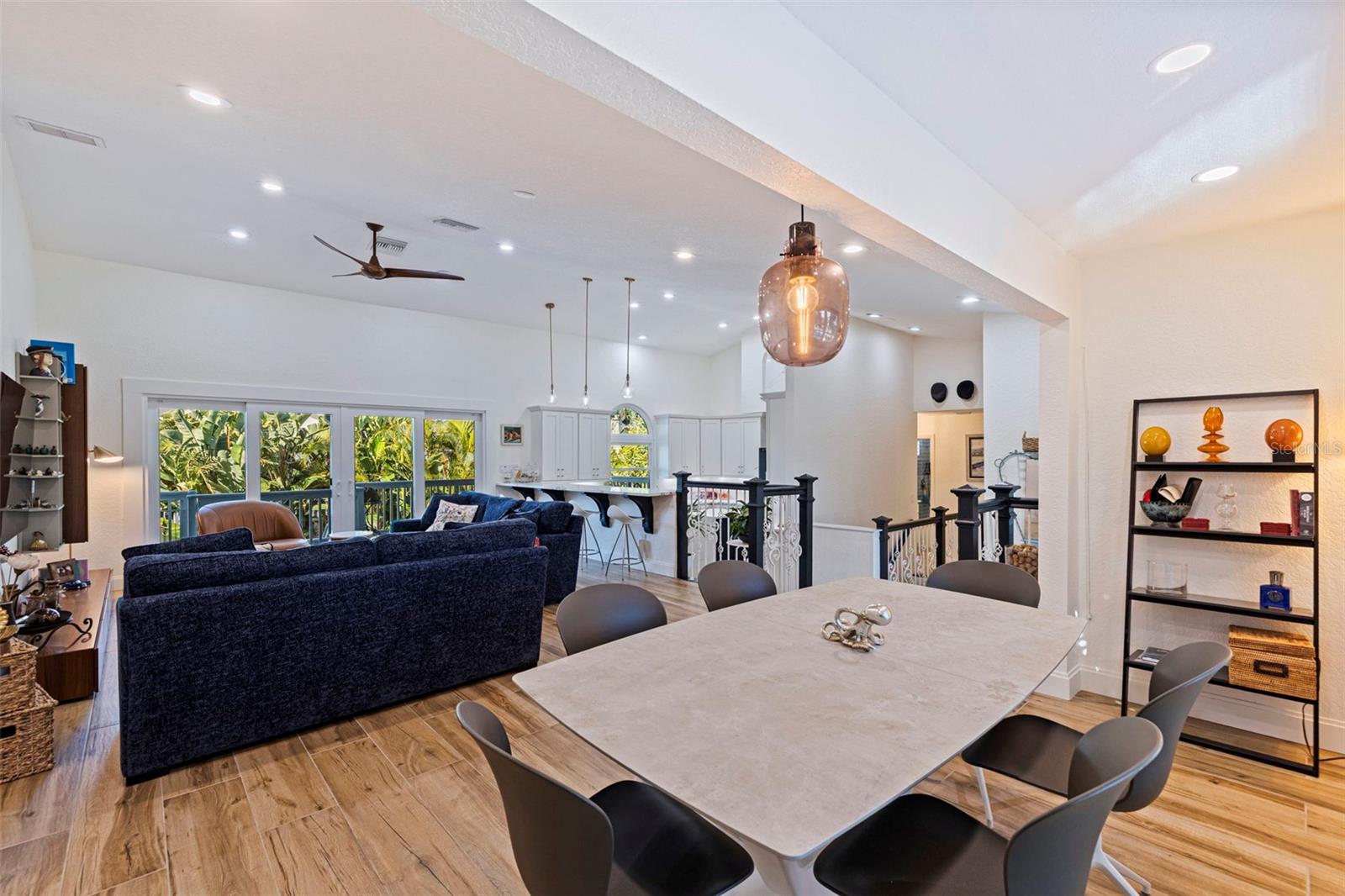 TIERRA VERDE - Residential