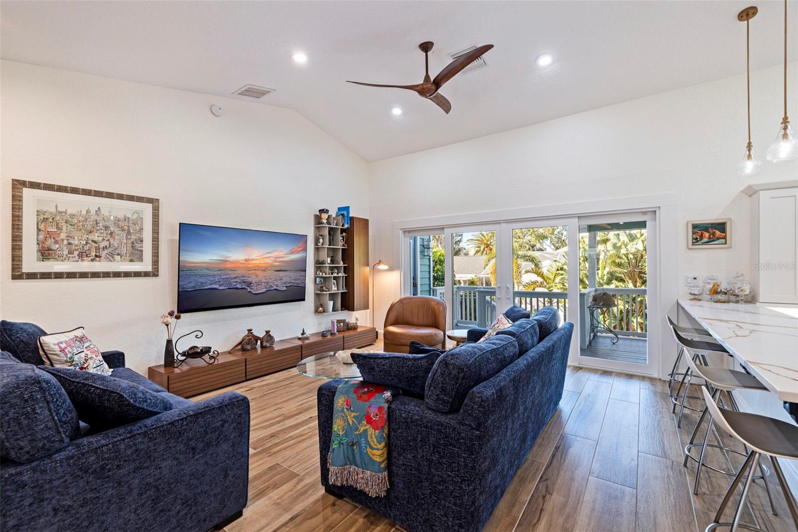 TIERRA VERDE - Residential