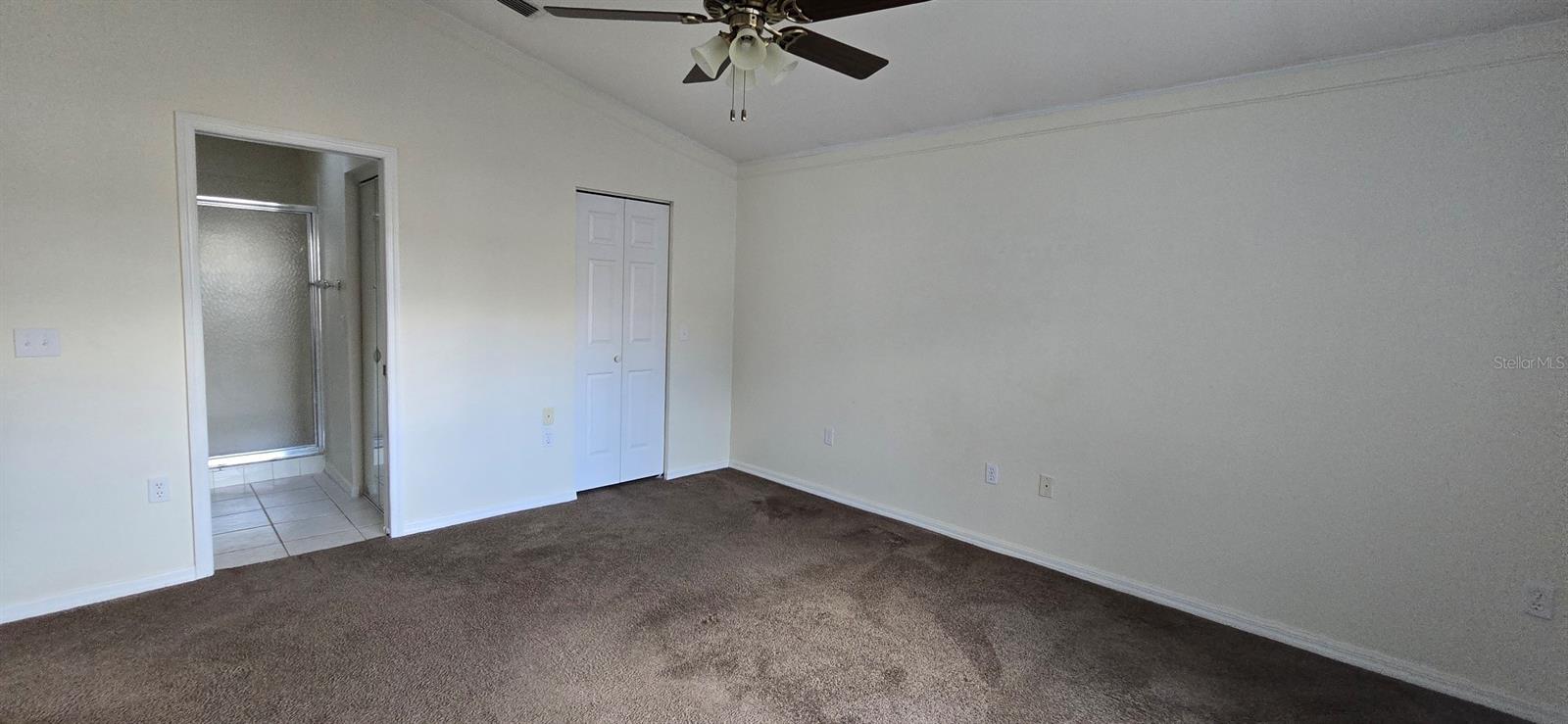 WELLINGTON STATION - Residential Lease