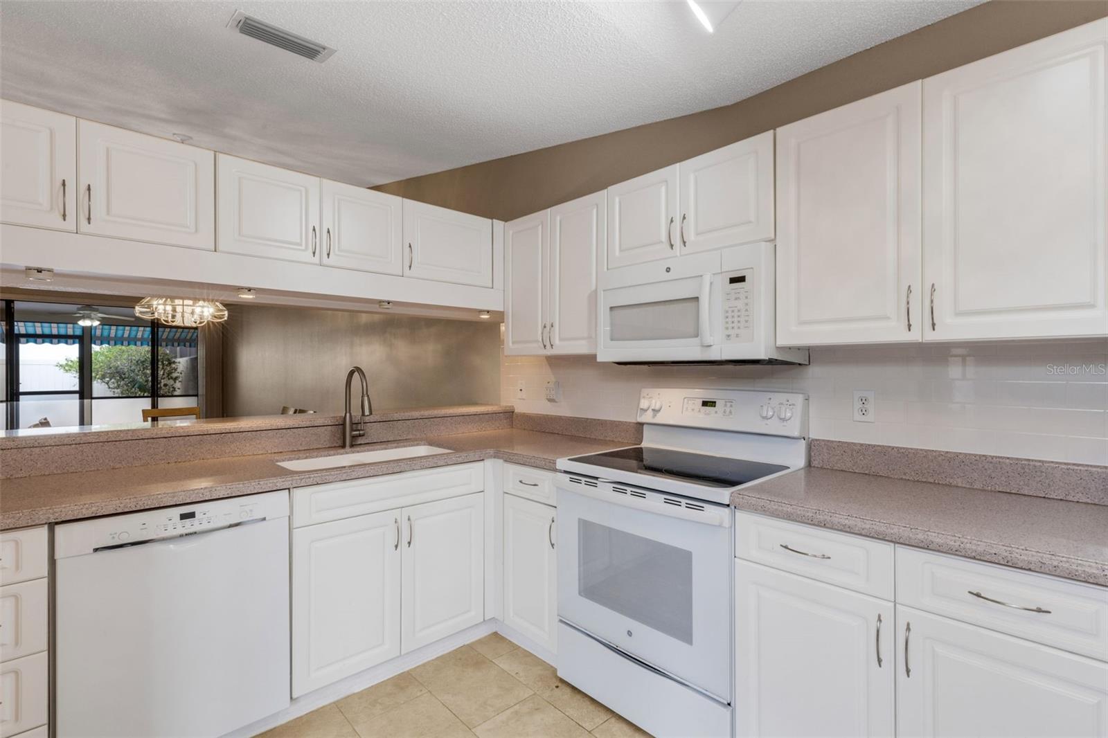 FORTY-THREE WEST II - Residential