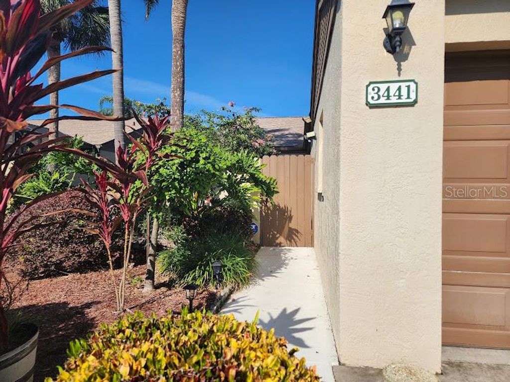 Photo of 3441 Beekman Place #40, Sarasota, FL 34235 (MLS # A4674297)