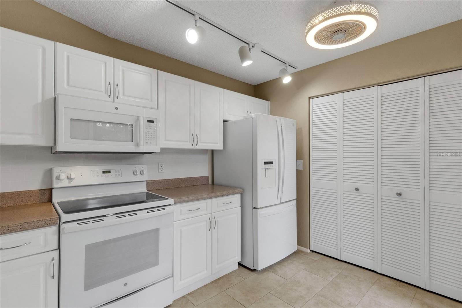 FORTY-THREE WEST II - Residential