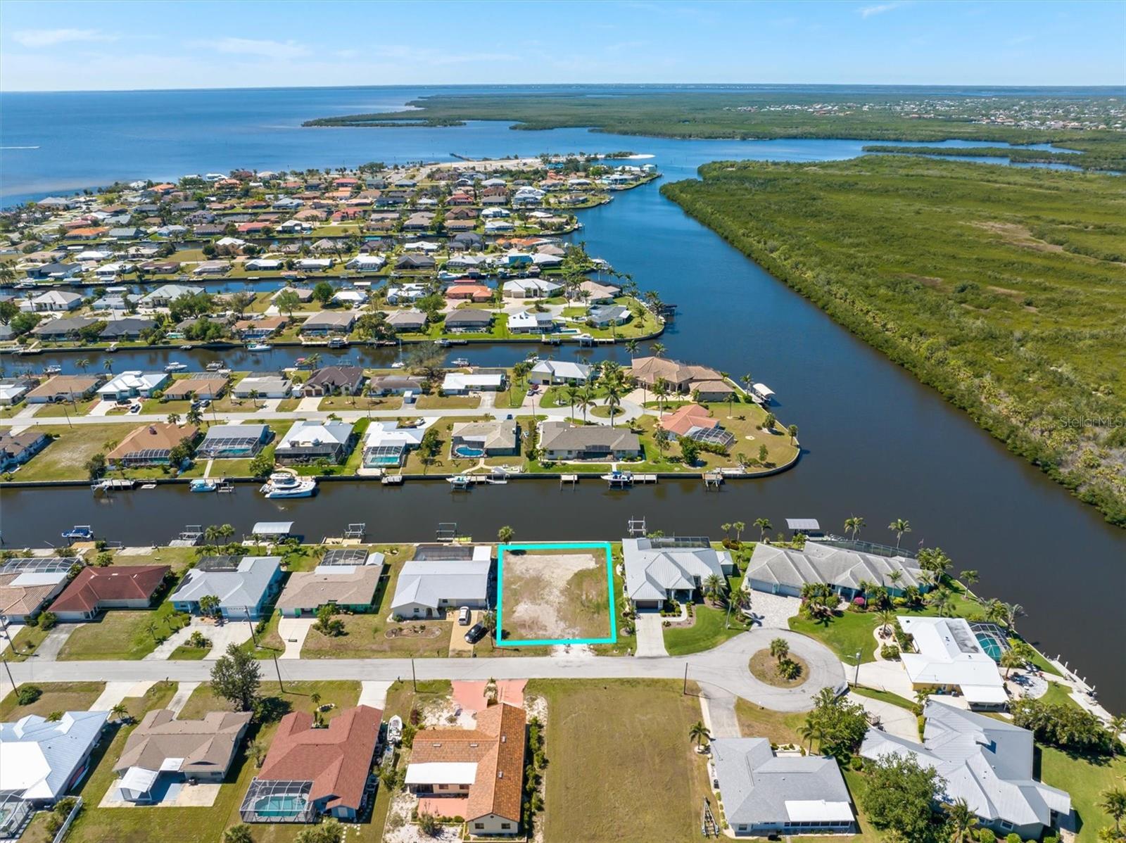 PORT CHARLOTTE SEC 043 - Land