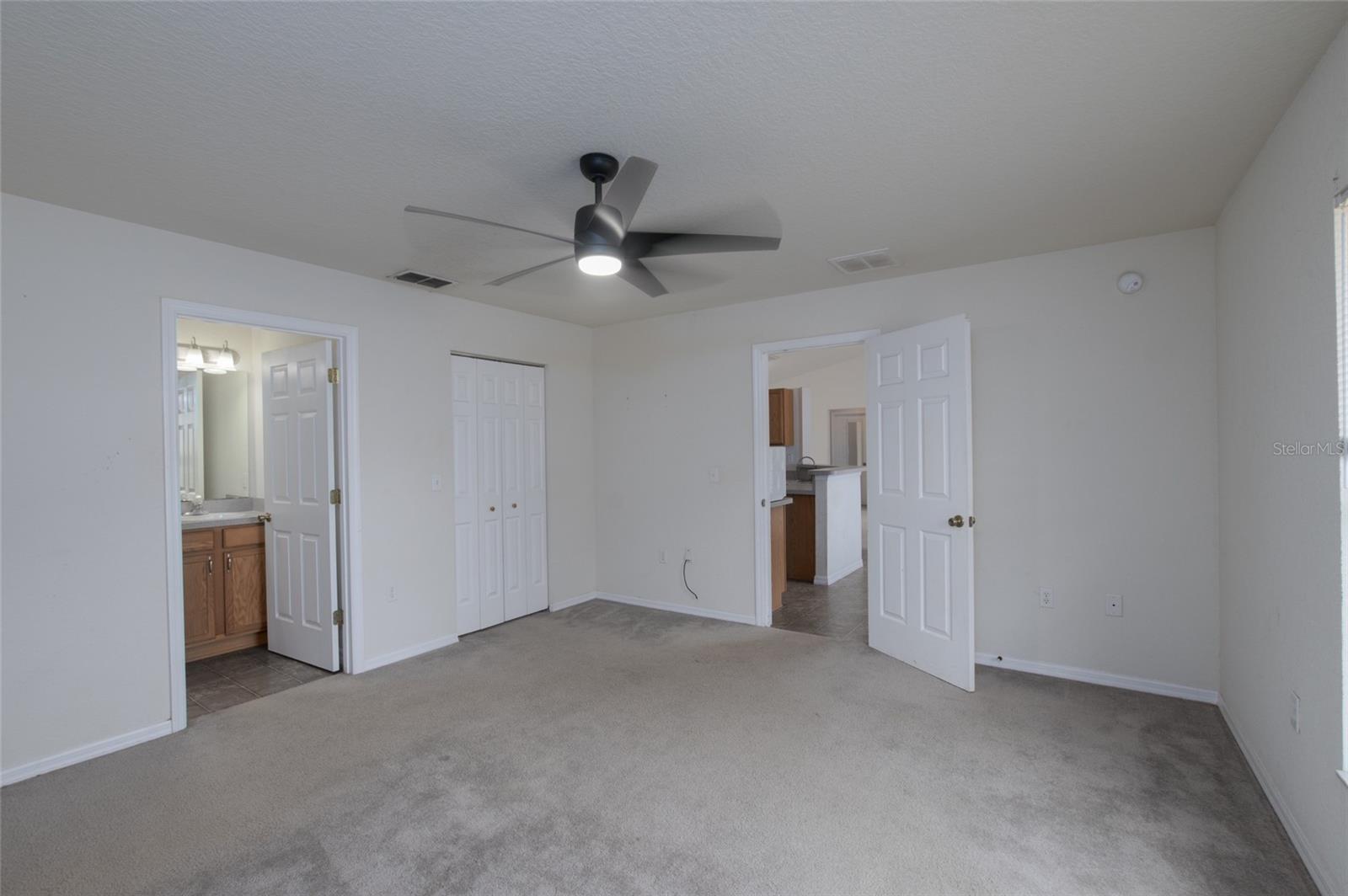 RAINBOW PARK UN 03 - Residential Lease