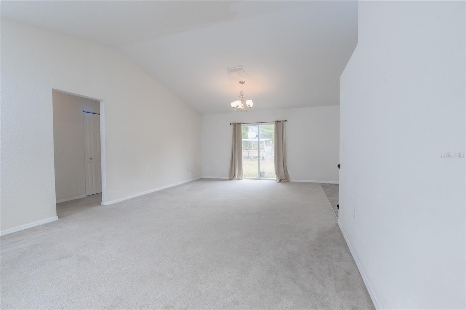 RAINBOW PARK UN 03 - Residential Lease