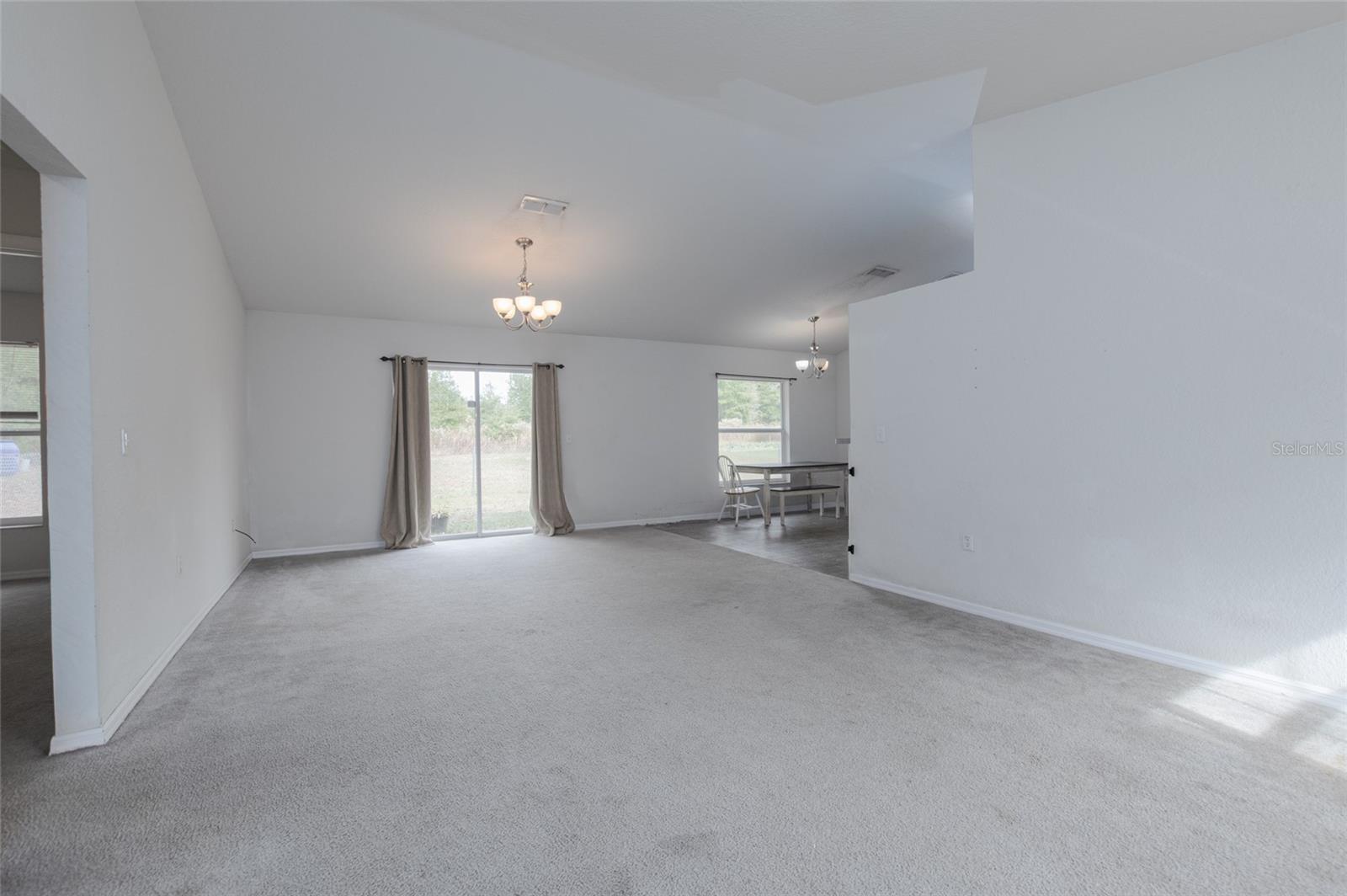 RAINBOW PARK UN 03 - Residential Lease