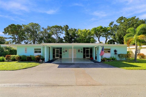 Photo of 6272 Green View Cir #114, Sarasota, FL 34231 (MLS # A4709636)