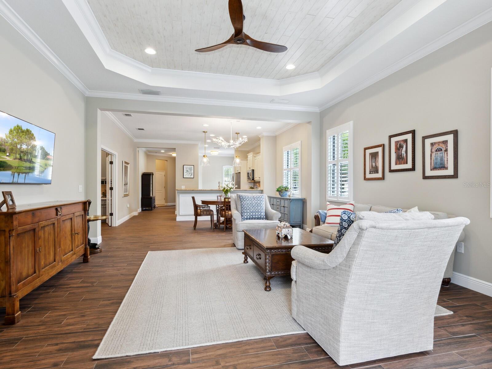 COUNTRY CLUB EAST AT LAKEWD RNCH QQ1 1 - Residential