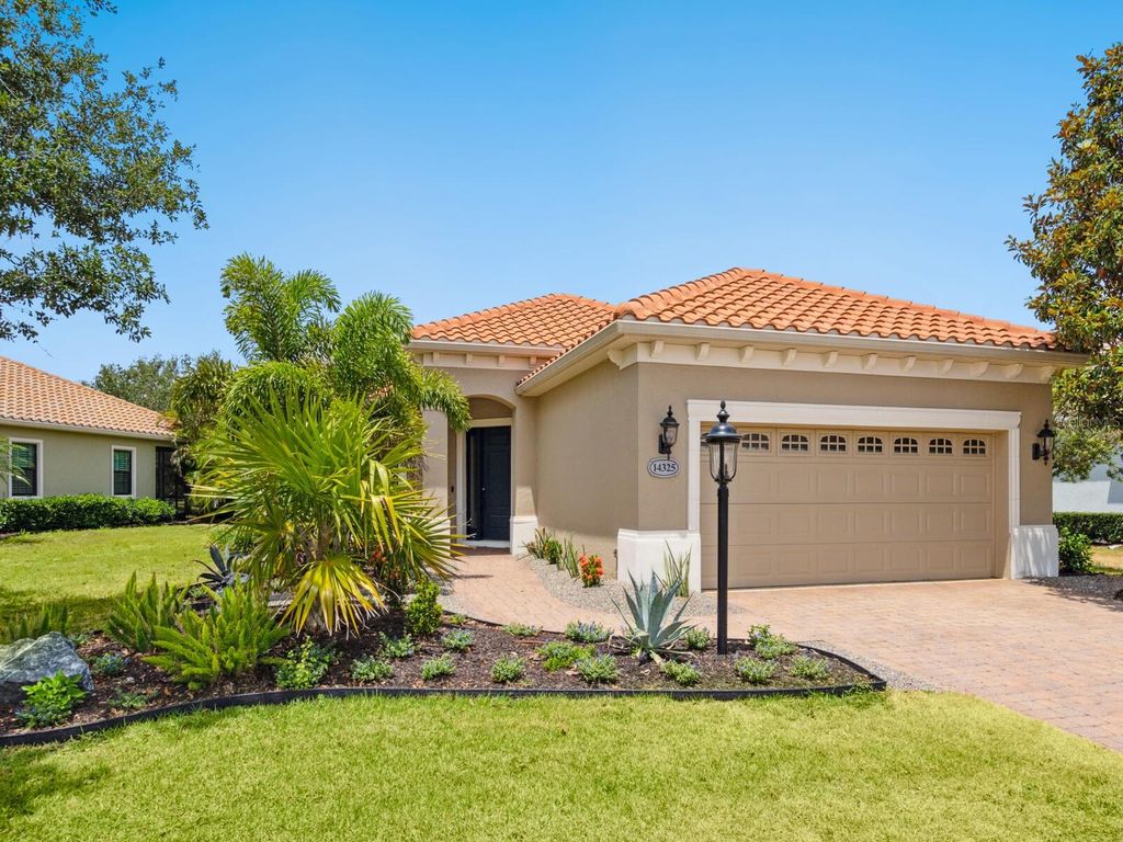 Photo of 14325 Stirling Drive, Lakewood Ranch, FL 34202 (MLS # A4671607)