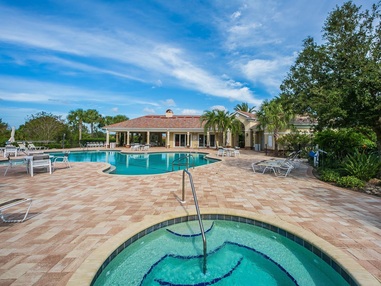 COUNTRY CLUB EAST AT LAKEWD RNCH QQ1 1 - Residential