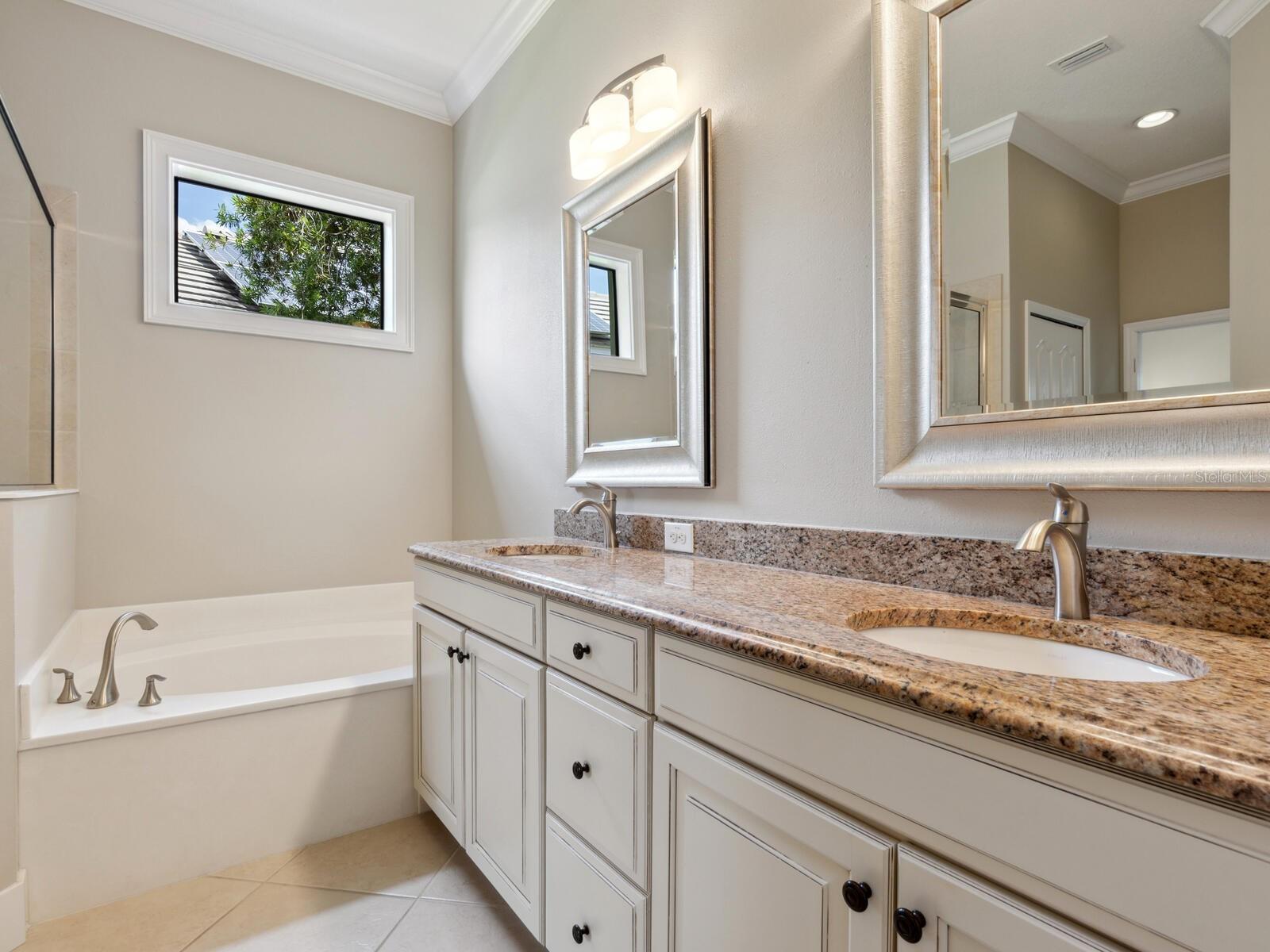 COUNTRY CLUB EAST AT LAKEWD RNCH QQ1 1 - Residential