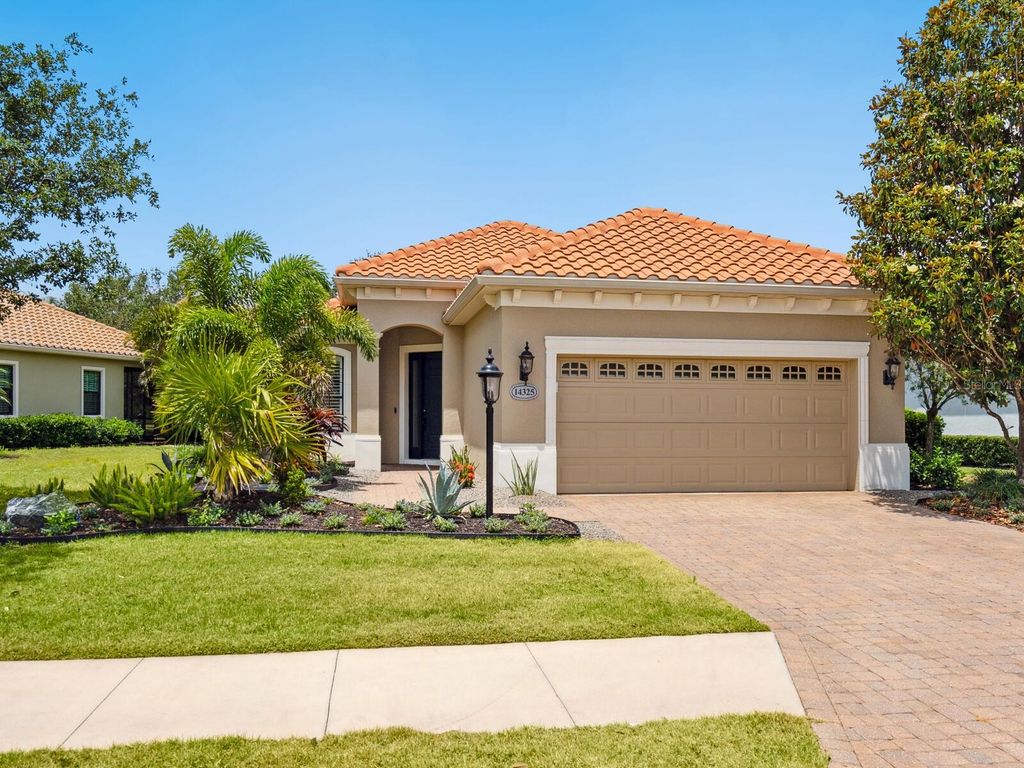 Photo of 14325 Stirling Drive, Lakewood Ranch, FL 34202 (MLS # A4671607)