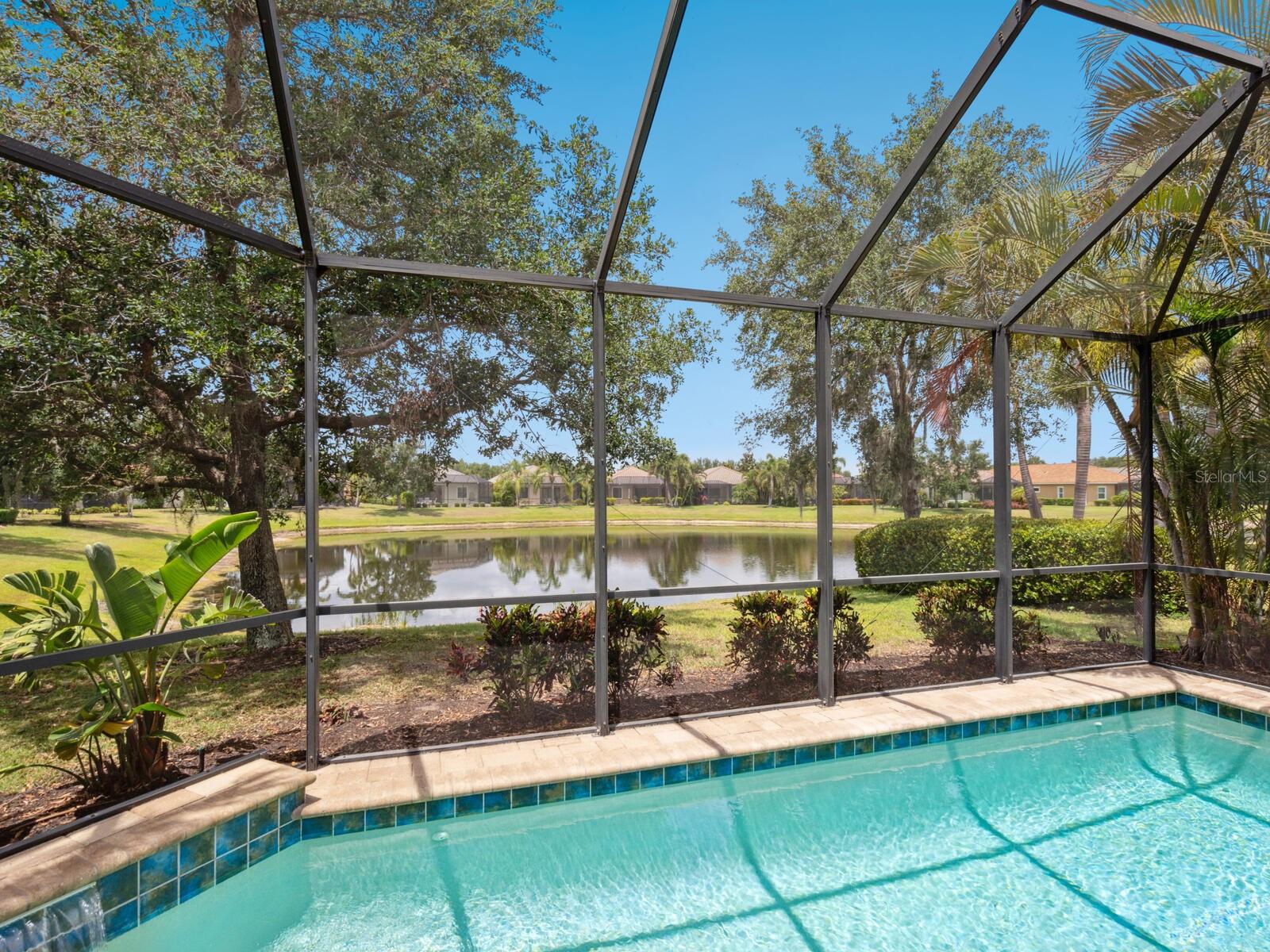 COUNTRY CLUB EAST AT LAKEWD RNCH QQ1 1 - Residential